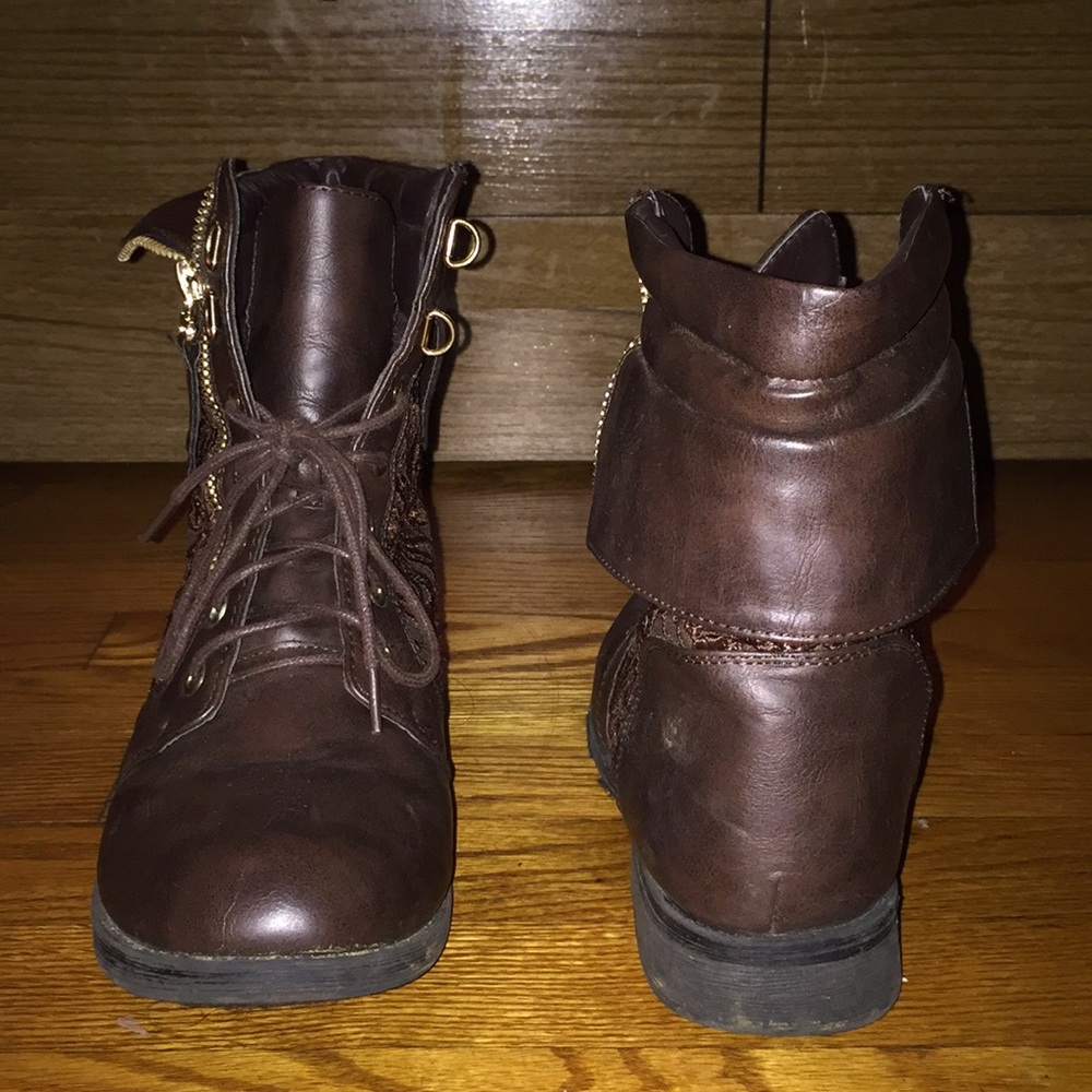 Boots - Picture 2 of 2